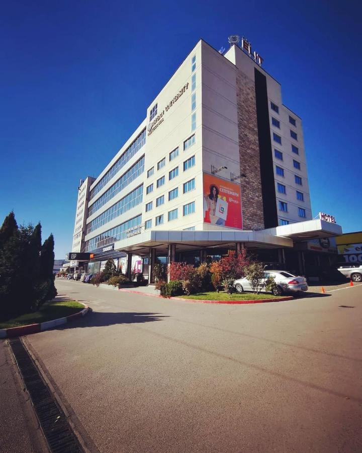 Hotel Elit Pernik Kültér fotó