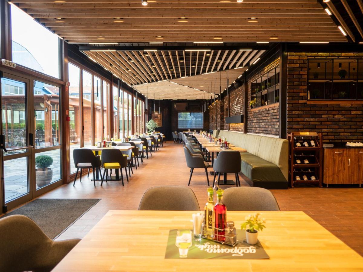 Hotel Elit Pernik Kültér fotó