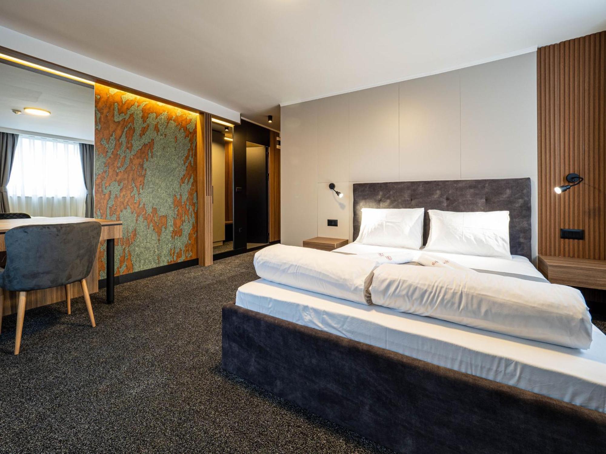 Hotel Elit Pernik Kültér fotó
