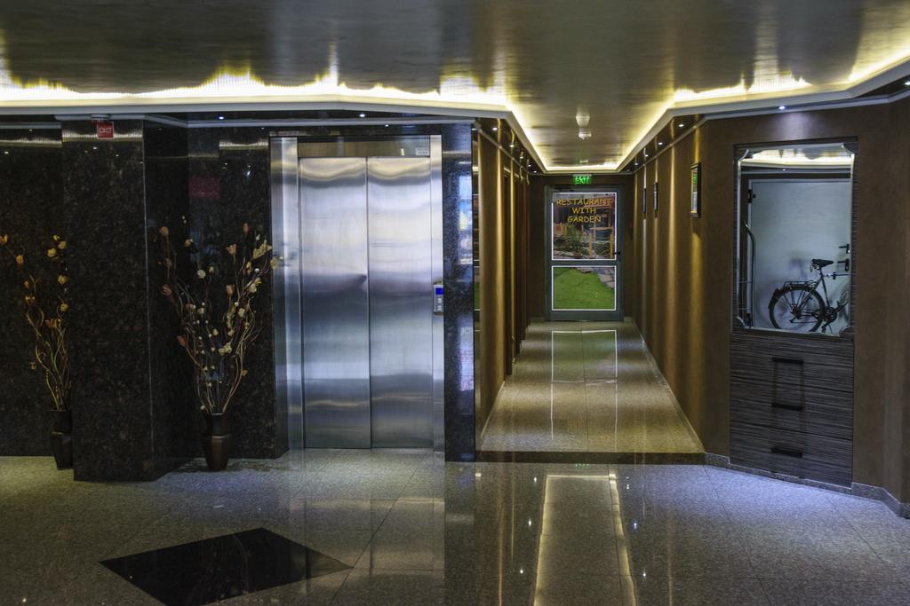 Hotel Elit Pernik Kültér fotó