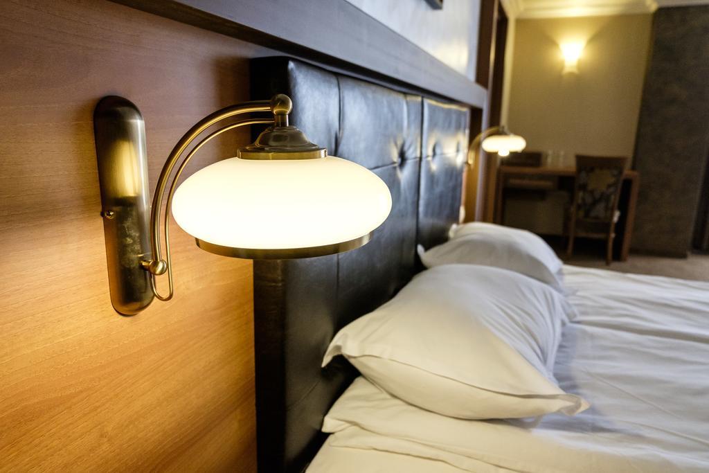 Hotel Elit Pernik Kültér fotó