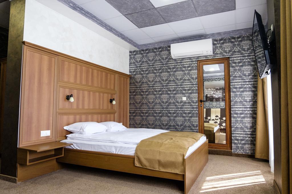 Hotel Elit Pernik Kültér fotó