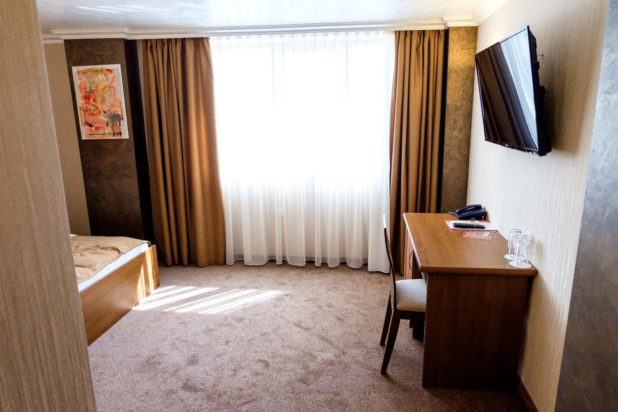 Hotel Elit Pernik Kültér fotó